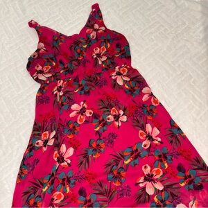 ♠️ Old Navy Pink Floral Dress
